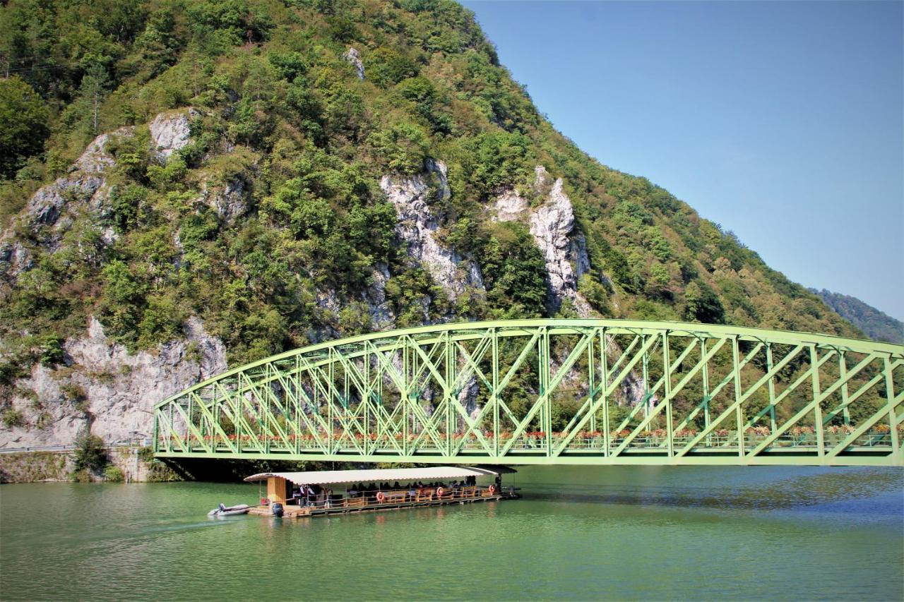 Ribiska Vasica - Fishermen'S Village Radece Exterior photo